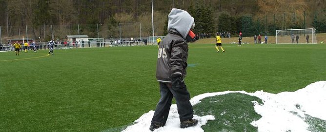 Kleiner Zuschauer (Foto: nnz) Kleiner Zuschauer (Foto: nnz)