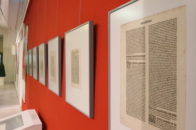 Bibelausstellung in der Flohburg (Foto: Stadtverwaltung Nordhausen) Bibelausstellung in der Flohburg (Foto: Stadtverwaltung Nordhausen)