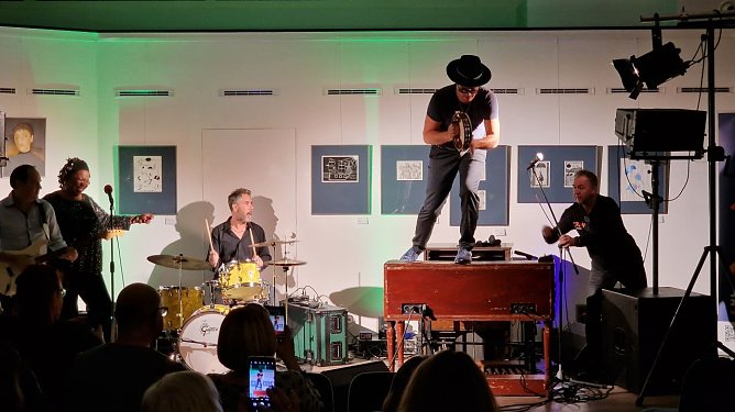 Furioser Auftakt des 39. Jazzfestes (Foto: nnz)