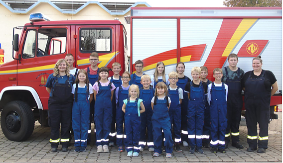 Die Jugendfeuerwehr von G&ouml;rsbach feierte  (Foto: Jennifer M&ouml;bus)
