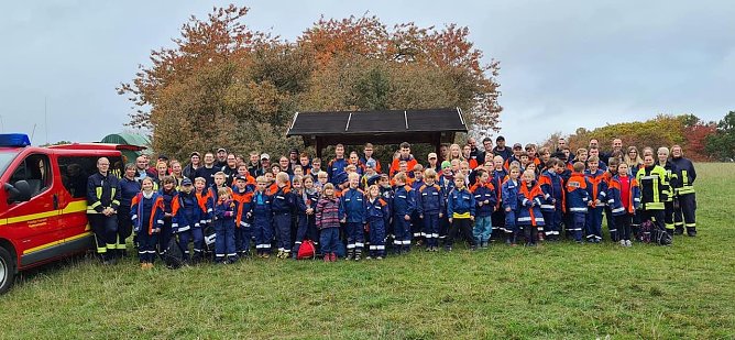 Jugendfeuerwehr auf Wanderschaft (Foto: Gabriele Knust)