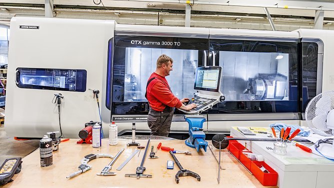 Am Samstag k&ouml;nnen Interessenten in die modernen Fertigungsanlagen bei Maximator hineinschnuppern (Foto: Maximator)