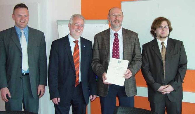 Gl&uuml;ckliche M&auml;nner (Foto: FHN)