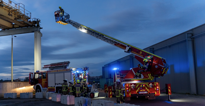 Einsatz bei Marktkauf (Foto: Sven Tetzel)