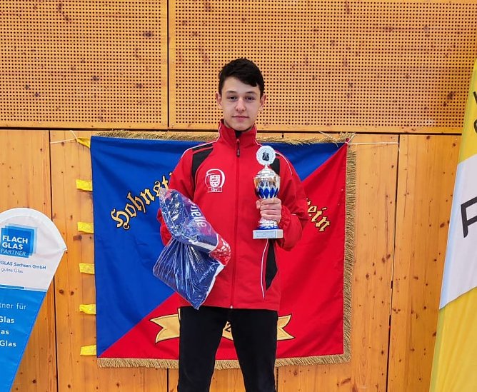 Noro Mhez wurde als Bester Techniker und Sieger bis 54 kg geehrt (Foto: BSG Altstadt) Noro Mhez wurde als Bester Techniker und Sieger bis 54 kg geehrt (Foto: BSG Altstadt)