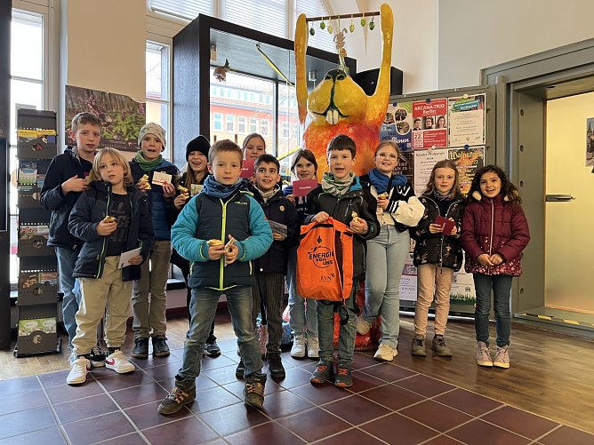 Die glücklichen Gewinner der Brunnen-Rallye (Foto: Stadt Nordhausen) Die glücklichen Gewinner der Brunnen-Rallye (Foto: Stadt Nordhausen)