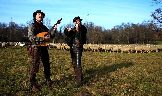 2b folkish (Foto: Daniel Schauder) 2b folkish (Foto: Daniel Schauder)