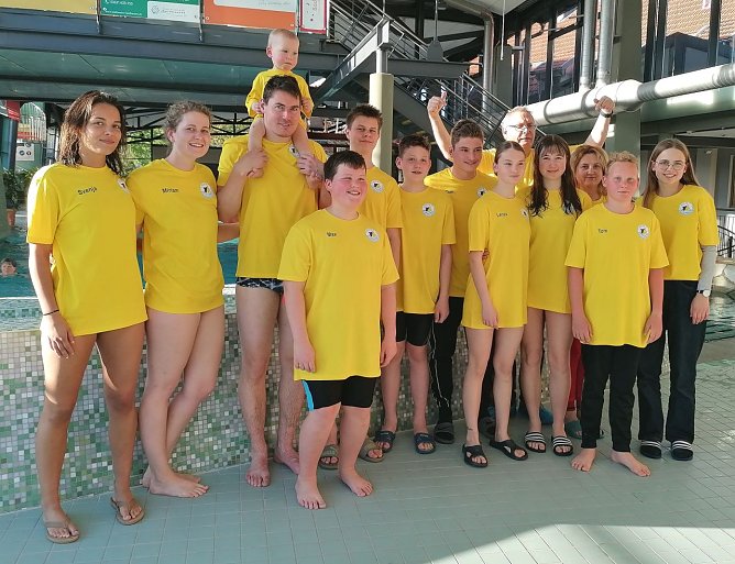 10 Nachwuchsschwimmer haben sich f&uuml;r den internationalen Spitzenwettkampf qualifiziert (Foto: SVN 90)