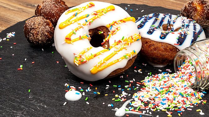 Donuts mit Kartoffelstampf: Der Geheimtipp f&uuml;r besonders saftige Donuts. Bildnachweis: (Foto: KMG)