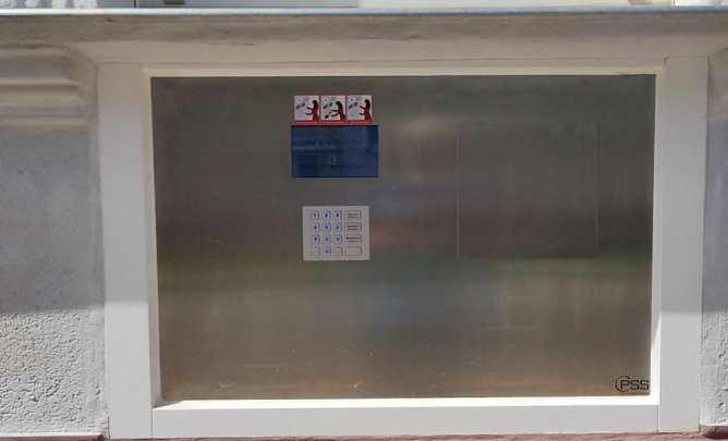 Automat an der Apotheke am Theater (Foto: Peter Blei)