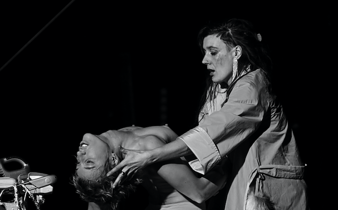 Im Zappelini-Zelt geht es morgen Abend um "St&ouml;rungen" (Foto: Studio 44)