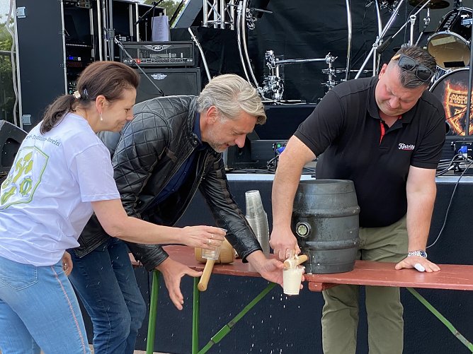 Fassbieranstich beim Arre&eacute;fest (Foto: Sandra Witzel)