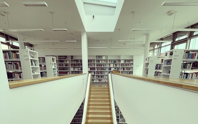 Die Nordh&auml;user Stadtbibliothek "Rudolf Hagelstange" (Foto: Stadtverwaltung Nordhausen)