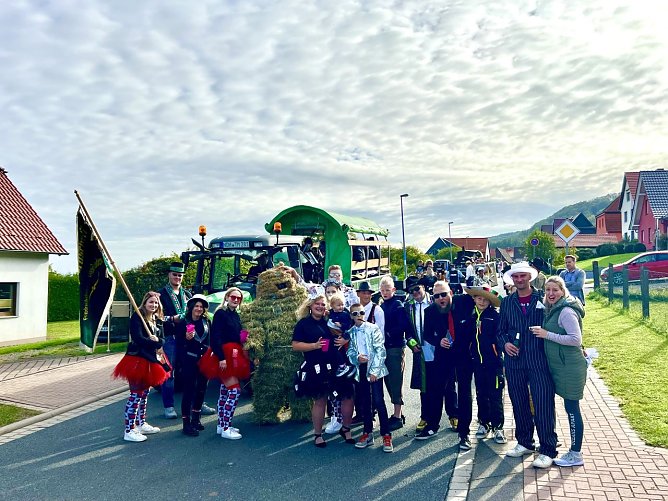 Kirmes in Großlohra (Foto: Christian Bernd) Kirmes in Großlohra (Foto: Christian Bernd)