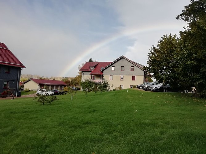 Regenbogen &uuml;ber Sophienhof (Foto: W. J&ouml;rgens)
