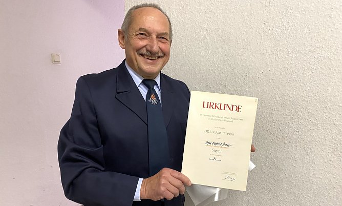 Otfried Pabst ist dreimaliger DDR-Meister im Feuerwehr-Dreikampf (Foto: oas) Otfried Pabst ist dreimaliger DDR-Meister im Feuerwehr-Dreikampf (Foto: oas)