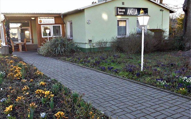 Hier wurde ausgiebig gefeiert (Foto: W. Schumann)