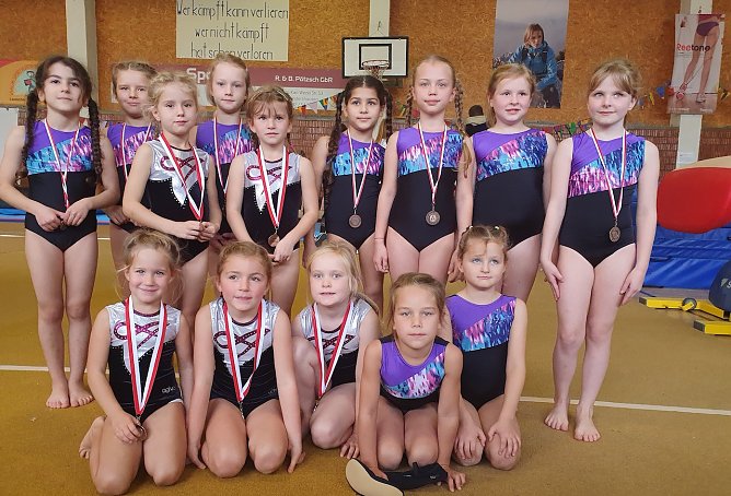 Die Nordh&auml;user Nachwuchsturnerinnen (Foto: A.M&uuml;ller-Junge)