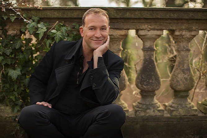 Björn Casapietra macht auf seiner Weihnachtstour auch Station in Sondershausen (Foto: Casapietra) Björn Casapietra macht auf seiner Weihnachtstour auch Station in Sondershausen (Foto: Casapietra)