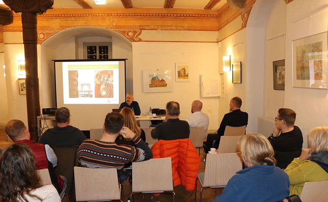 Mitgliederversammlung des Tourismusverbandes Südharz-Kyffhäuser (Foto: Pressestelle Landratsamt) Mitgliederversammlung des Tourismusverbandes Südharz-Kyffhäuser (Foto: Pressestelle Landratsamt)