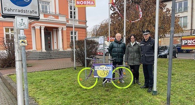 Aktion der Kreisverkehrswacht zur dunkeln Jahreszeit (Foto: C.Sobik)