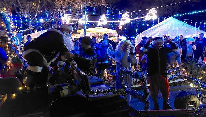 Privater Weihnachtsmarkt in Sollstedt (Foto: Florian Heydecke ) Privater Weihnachtsmarkt in Sollstedt (Foto: Florian Heydecke )