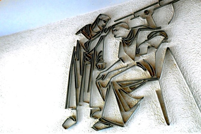 Wandbild an der Bertolt-Brecht-Schule (Foto: H.Kneffel) Wandbild an der Bertolt-Brecht-Schule (Foto: H.Kneffel)