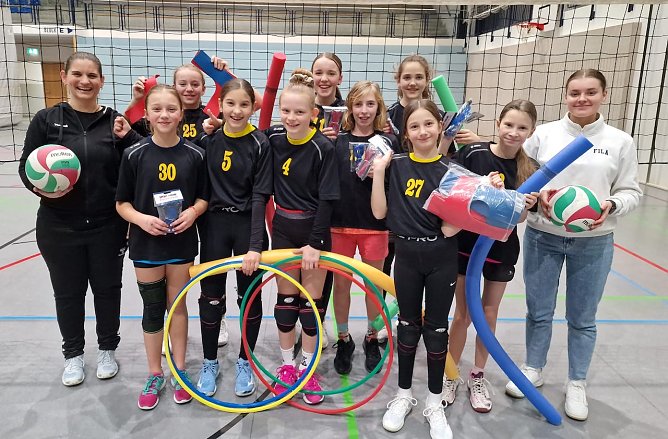 &Uuml;berraschung f&uuml;r die Volleyball-Kids (Foto: D.Rieger)