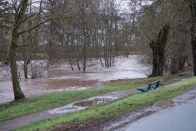 Hochwasser im Nordhäuser Stadtpark (Foto: Nicole Schulz) Hochwasser im Nordhäuser Stadtpark (Foto: Nicole Schulz)