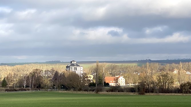Das milde, windige und regnerische Wetter hält auch über den Jahreswechsel an (Foto: oas) Das milde, windige und regnerische Wetter hält auch über den Jahreswechsel an (Foto: oas)