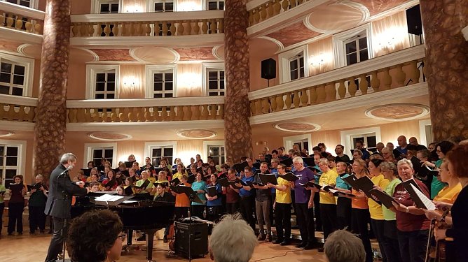 Gemeinsam singen (Foto: privat)