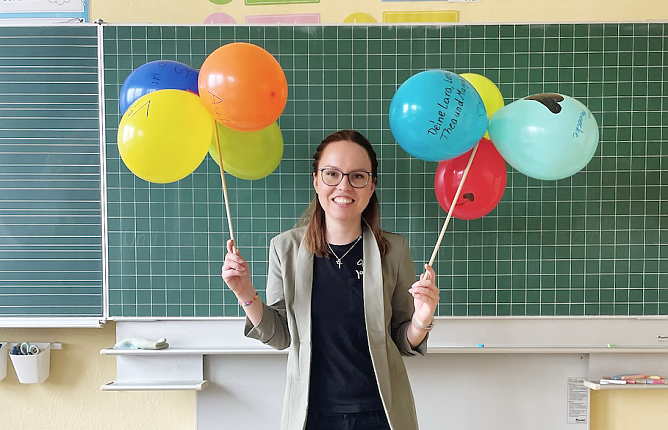 Sophie Meinecke ist geb&uuml;rtige Nordh&auml;userin und hat Grundschullehramt an der Universit&auml;t Halle studiert. Sie ist seit einem halben Jahr Lehrerin an der Evangelischen Grundschule in Nordhausen, Stadtr&auml;tin und tanzt privat in einer Tanzgruppe von More Esprit. (Foto:  N. Zauner)