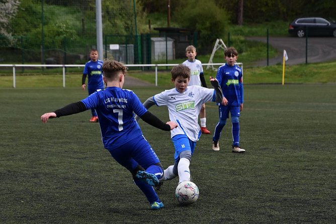 Mit Kantersieg zur Tabellenf&uuml;hrung (Foto: Claudia Mi&szlig;bach)