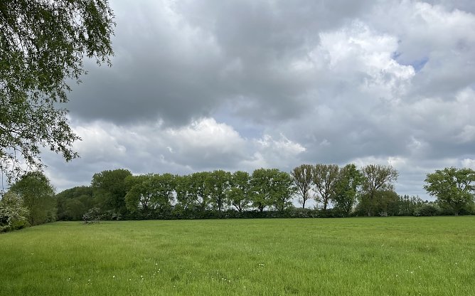 Schönes Wanderwetter zum Vatertag (Foto: oas) Schönes Wanderwetter zum Vatertag (Foto: oas)