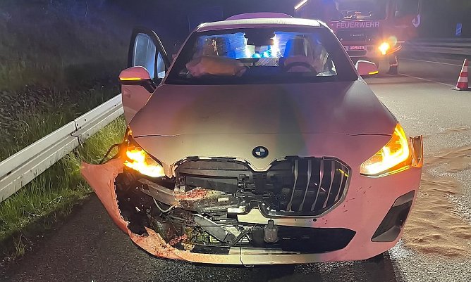 Verunfallter BMW gestern nacht (Foto: S.Dietzel)