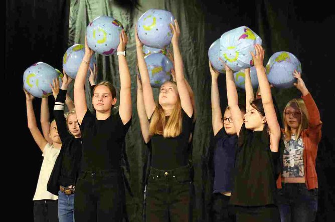 HELP ME im Jugendclubhaus (Foto: TNLOS)