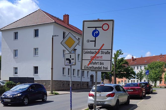 Ein Schild zum staunen (Foto: J.Wiethoff)