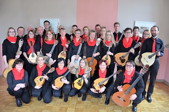 Das Zupforchester Obergebra (Foto: privat) Das Zupforchester Obergebra (Foto: privat)