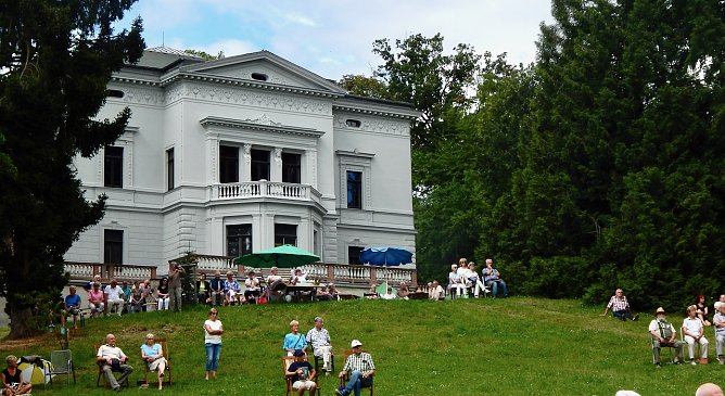 Im Park Hohenrode (Foto: A.Glashagel) Im Park Hohenrode (Foto: A.Glashagel)