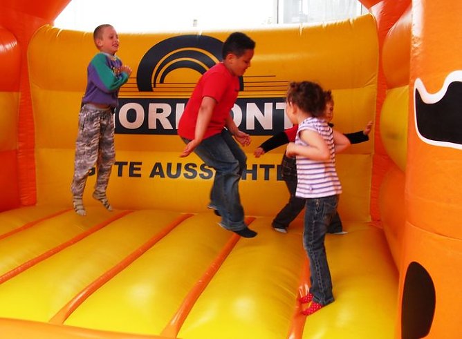 Versprechen eingelöst (Foto: J. Piper) Versprechen eingelöst (Foto: J. Piper)