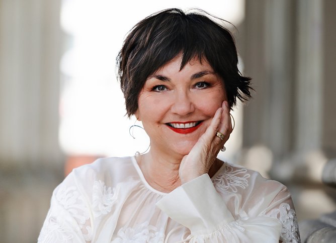 Susanne Ackstaller liest in der Nordh&auml;user Stadtbibliothek (Foto: Martina Klein )