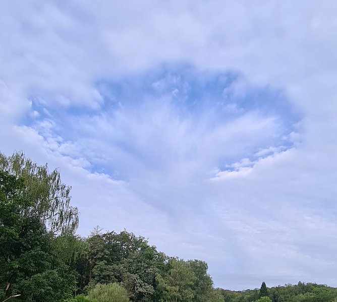 Hole Punch Cloud (Foto: Silvia S.)