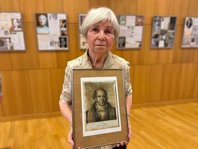 Heidelore Kneffel kennt die kunstvollen Details im Nordhäuser Rathaus (Foto: Stadt Nordhausen) Heidelore Kneffel kennt die kunstvollen Details im Nordhäuser Rathaus (Foto: Stadt Nordhausen)