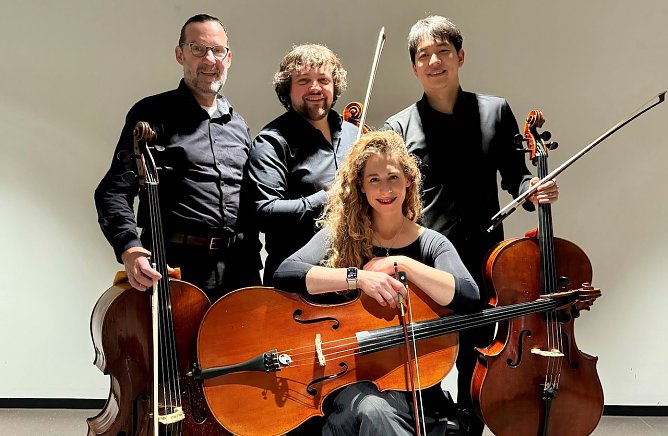 Die CelLohlisten des Loh-Orchesters spielen ein Kammerkonzert (Foto: TNLOS)