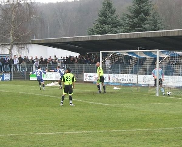 Aus dem Heimspiel der Saison 2008/2009 (Foto: Klaus Verkouter) Aus dem Heimspiel der Saison 2008/2009 (Foto: Klaus Verkouter)