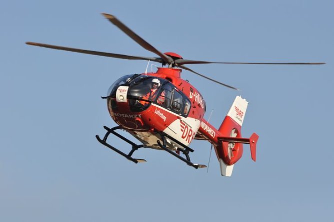 Christoph 37 in der Luft (Foto: DRF Luftrettung) Christoph 37 in der Luft (Foto: DRF Luftrettung)