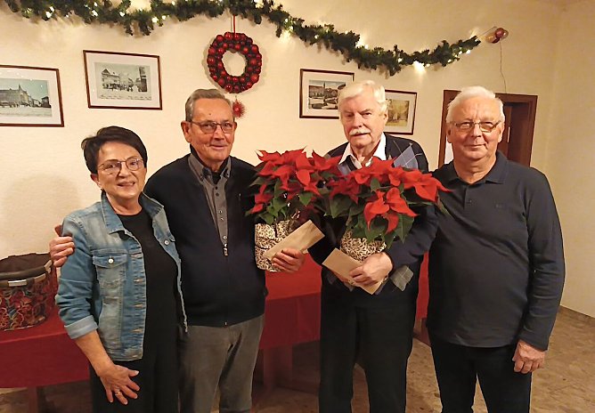 Freundeskreis wählte neuen Vorstand (Foto: G.Wagner) Freundeskreis wählte neuen Vorstand (Foto: G.Wagner)