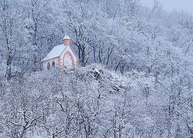 Suhl: Kapelle Ottilie im Schnee (Foto: Frank Klein)
