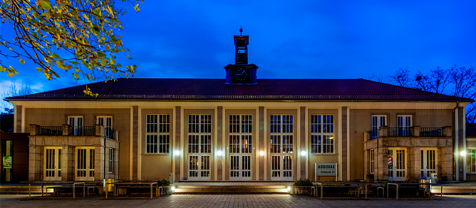 Besuchen Sie den Campus und erleben Sie einen Tag und eine Nacht voller Wissen, Inspiration und faszinierender Entdeckungen! (Foto: Thomas G&ouml;sel)