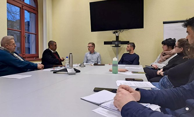 Kontroverse Diskussionen im Integrationsausschuss (Foto: J.Piper) Kontroverse Diskussionen im Integrationsausschuss (Foto: J.Piper)